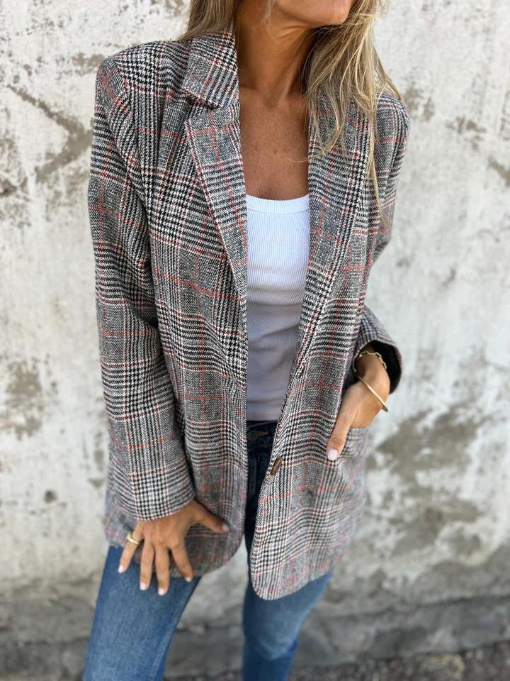 Svala | Elegant Rutet Blazer for Vinter