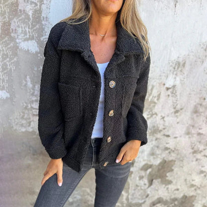 Lisbeth | Kort Ull Blazer med Klipper